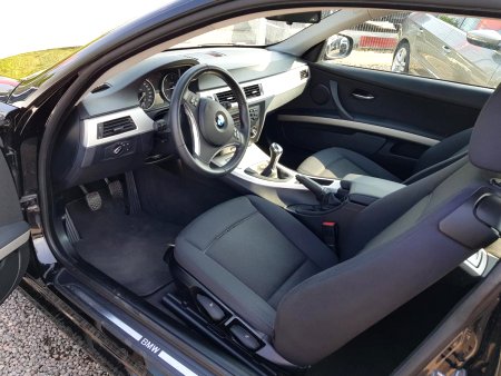 BMW Řada 3, 2011 - pohled č. 8