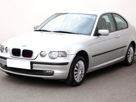 BMW Řada 3, 2003 - pohled č. 3
