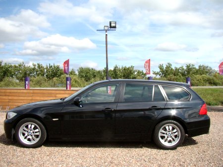 BMW Řada 3, 2007 - pohled č. 3