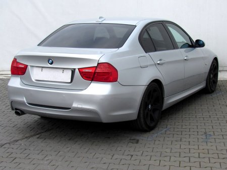 BMW Řada 3, 2008 - pohled č. 5