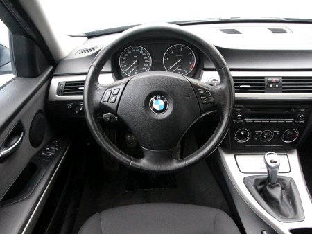 BMW Řada 3, 2007 - pohled č. 12