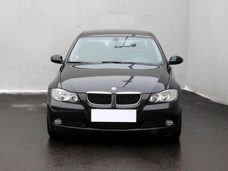 BMW Řada 3, 2007 - pohled č. 2