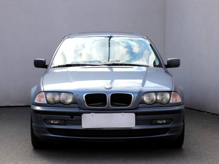 BMW Řada 3, 1999 - pohled č. 2