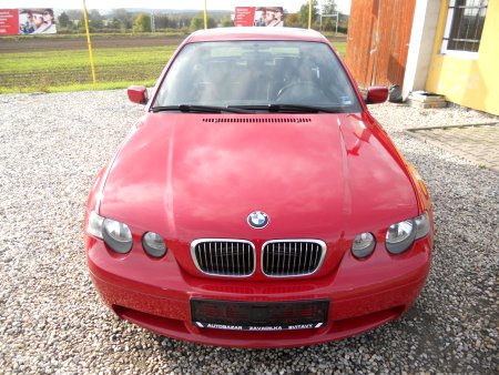 BMW Řada 3, 2004 - pohled č. 2