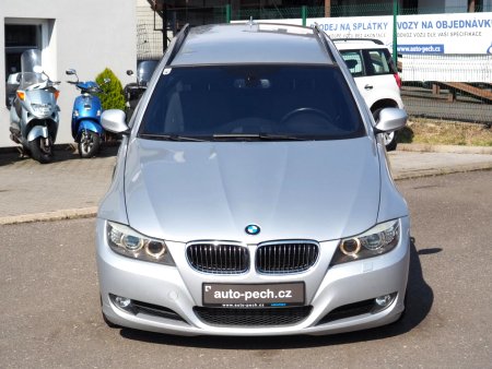 BMW Řada 3, 2009 - pohled č. 2