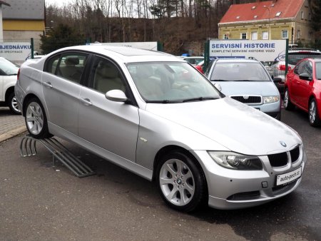 BMW Řada 3, 2007 - pohled č. 3