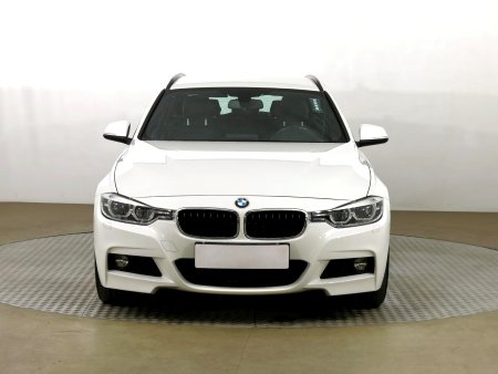 BMW Řada 3, 2018 - pohled č. 2