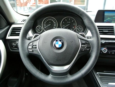 BMW Řada 3, 2013 - pohled č. 12