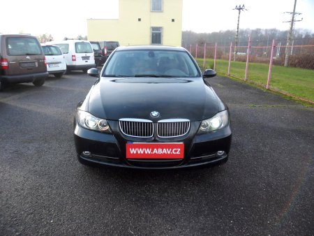 BMW Řada 3, 2008 - pohled č. 2