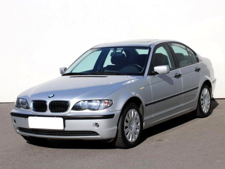 BMW Řada 3, 2002 - pohled č. 3