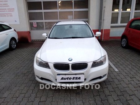 BMW Řada 3, 2012 - pohled č. 2