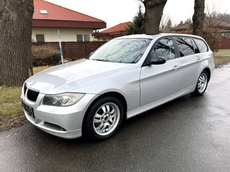 BMW Řada 3, 2008 - pohled č. 2