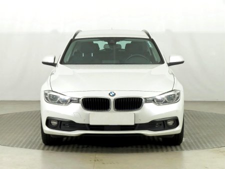 BMW Řada 3, 2019 - pohled č. 2