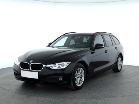 BMW Řada 3, 2018 - pohled č. 3