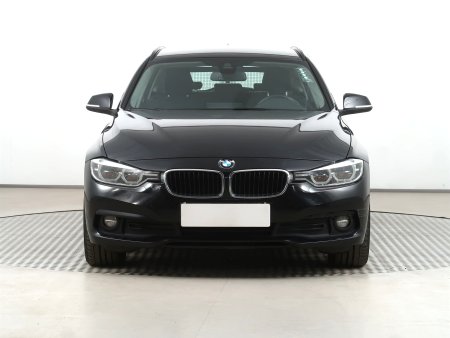 BMW Řada 3, 2015 - pohled č. 2