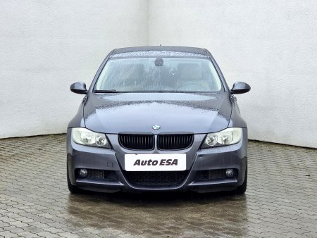 BMW Řada 3, 2005 - pohled č. 2