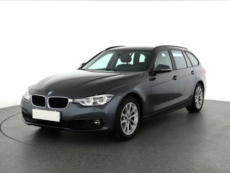 BMW Řada 3, 2018 - pohled č. 3