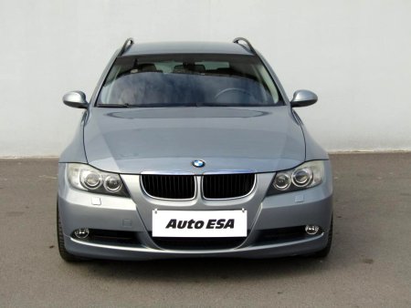 BMW Řada 3, 2008 - pohled č. 2