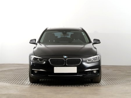 BMW Řada 3, 2019 - pohled č. 2