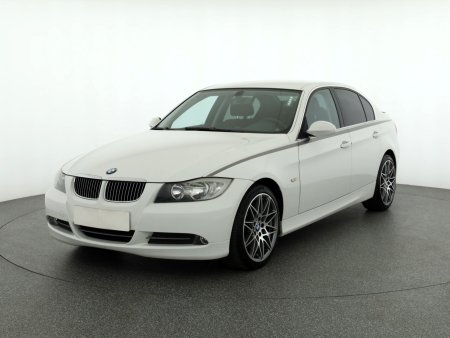 BMW Řada 3, 2010 - pohled č. 3