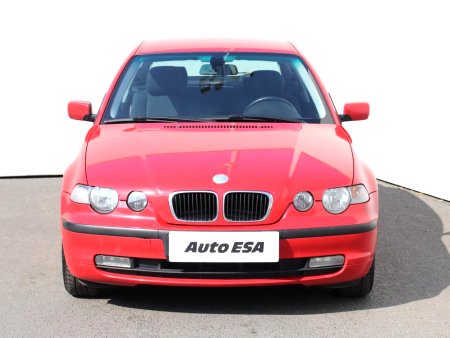 BMW Řada 3, 2003 - pohled č. 2