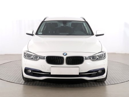 BMW Řada 3, 2017 - pohled č. 2