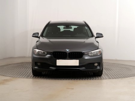 BMW Řada 3, 2014 - pohled č. 2