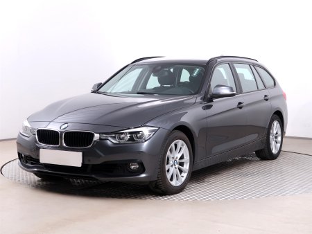 BMW Řada 3, 2018 - pohled č. 3