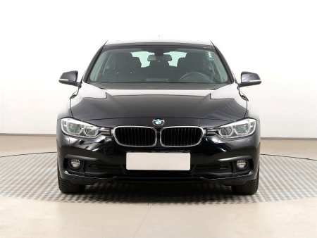 BMW Řada 3, 2018 - pohled č. 2