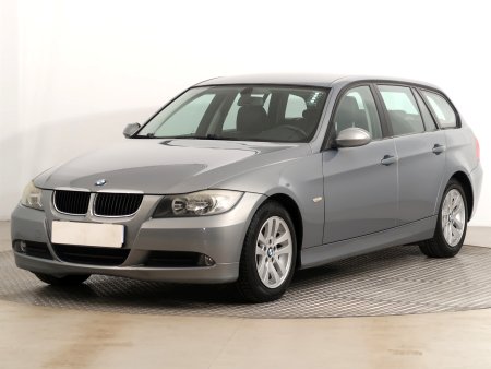 BMW Řada 3, 2008 - pohled č. 3