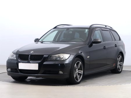 BMW Řada 3, 2007 - pohled č. 3