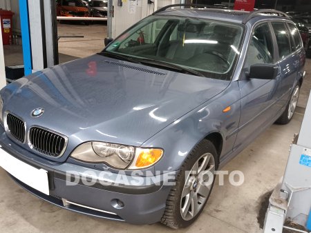 BMW Řada 3, 2002 - pohled č. 3