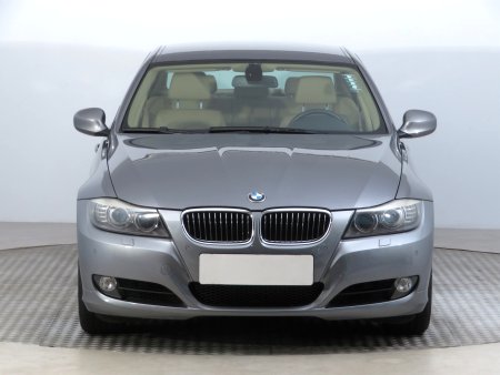 BMW Řada 3, 2008 - pohled č. 2