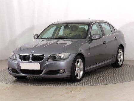 BMW Řada 3, 2010 - pohled č. 3