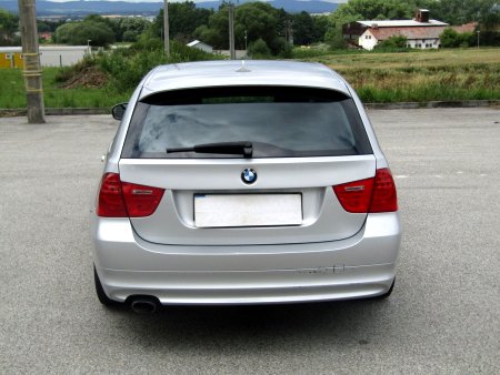 BMW Řada 3, 2010 - pohled č. 6