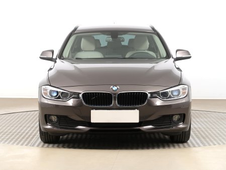 BMW Řada 3, 2015 - pohled č. 2