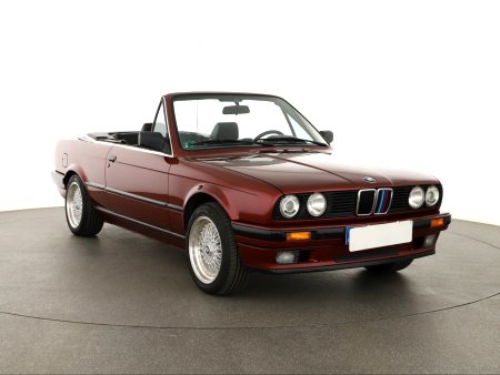 BMW Řada 3, 1992