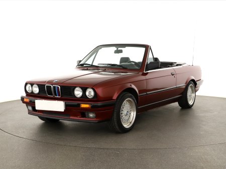 BMW Řada 3, 1992 - pohled č. 3