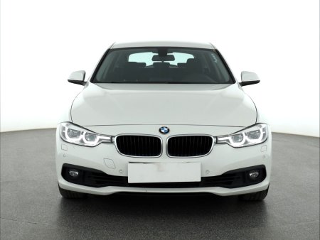 BMW Řada 3, 2019 - pohled č. 2