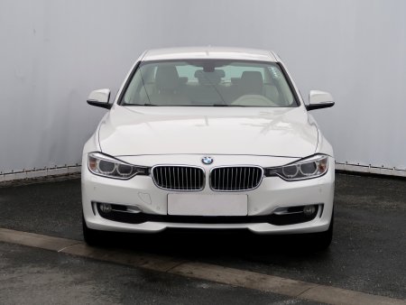 BMW Řada 3, 2014 - pohled č. 2