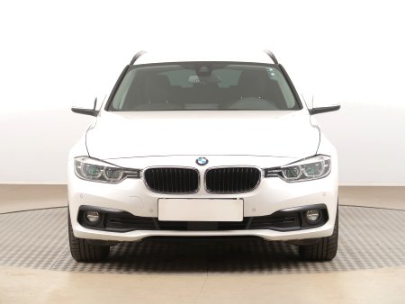 BMW Řada 3, 2019 - pohled č. 2