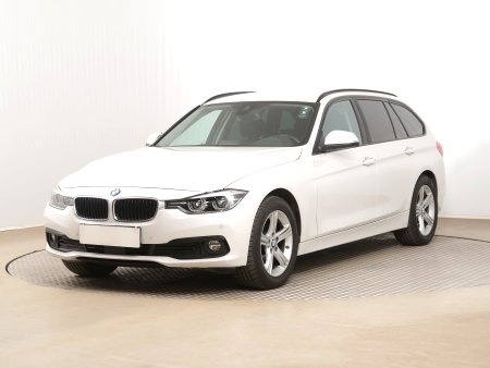 BMW Řada 3, 2019 - pohled č. 3