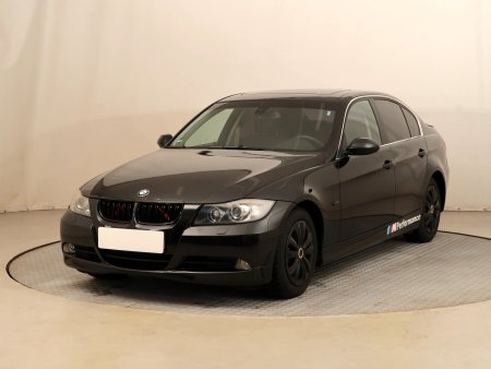 BMW Řada 3, 2006 - pohled č. 3