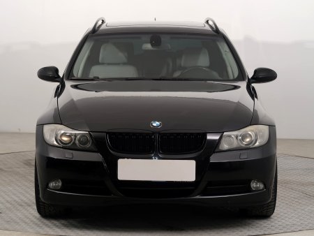 BMW Řada 3, 2008 - pohled č. 2