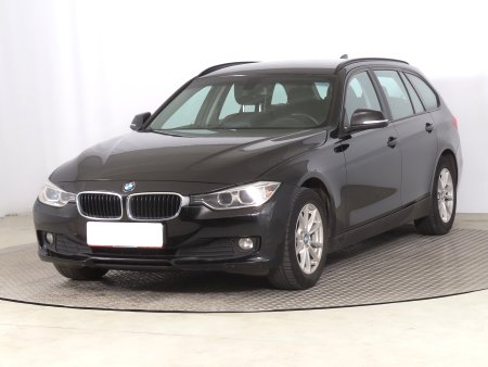 BMW Řada 3, 2013 - pohled č. 3