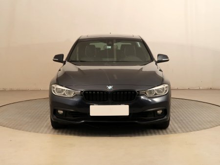 BMW Řada 3, 2016 - pohled č. 2