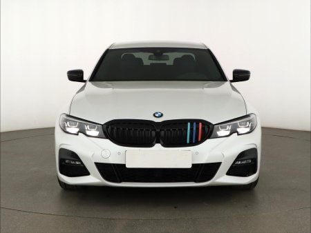 BMW Řada 3, 2022 - pohled č. 2