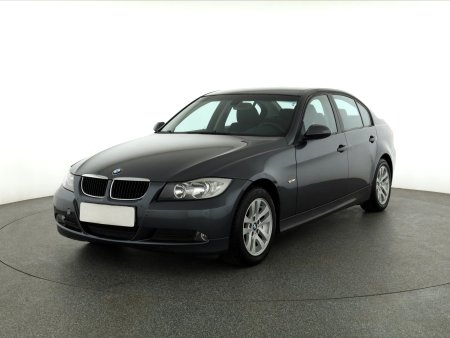 BMW Řada 3, 2006 - pohled č. 3