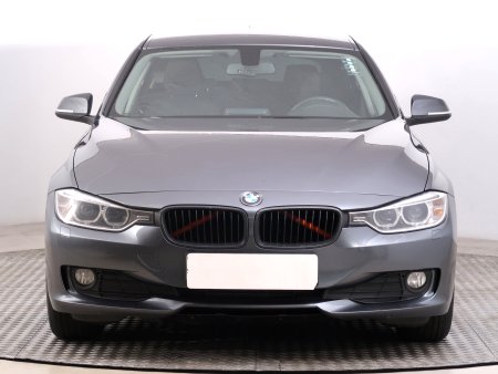 BMW Řada 3, 2014 - pohled č. 2