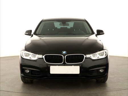 BMW Řada 3, 2017 - pohled č. 2